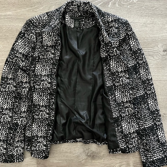 Grace Elements black and White zip front jacket women’s size 8 - Picture 6 of 6